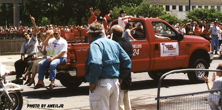 chelioshullparade2002.jpg