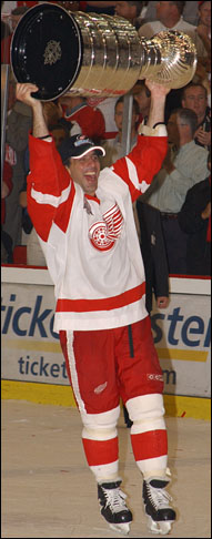 cheliosliftsthcup2002.jpg